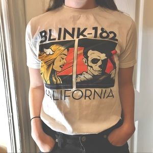 Blink 182 band t-shirt